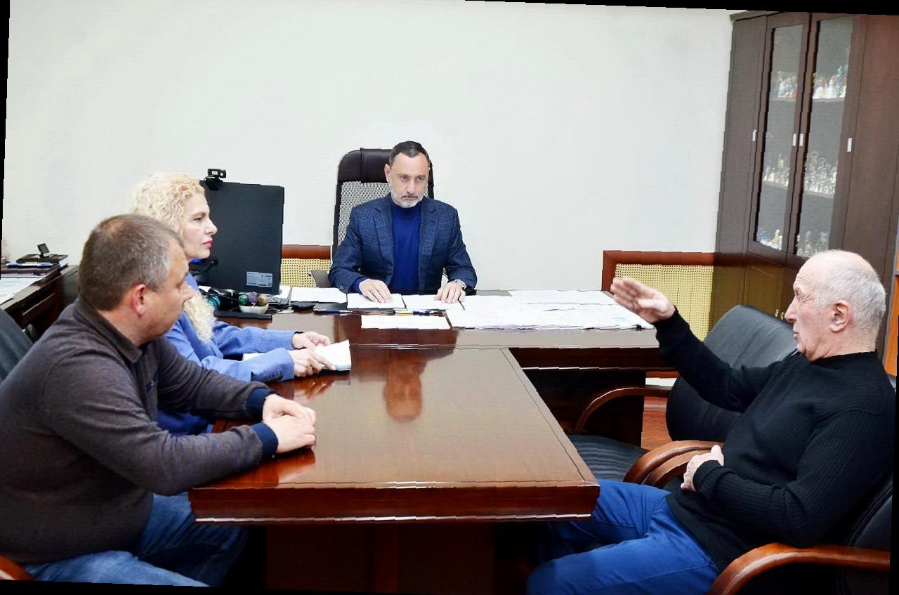Встреча с Виктором Тепляковым в Центральном районе Сочи