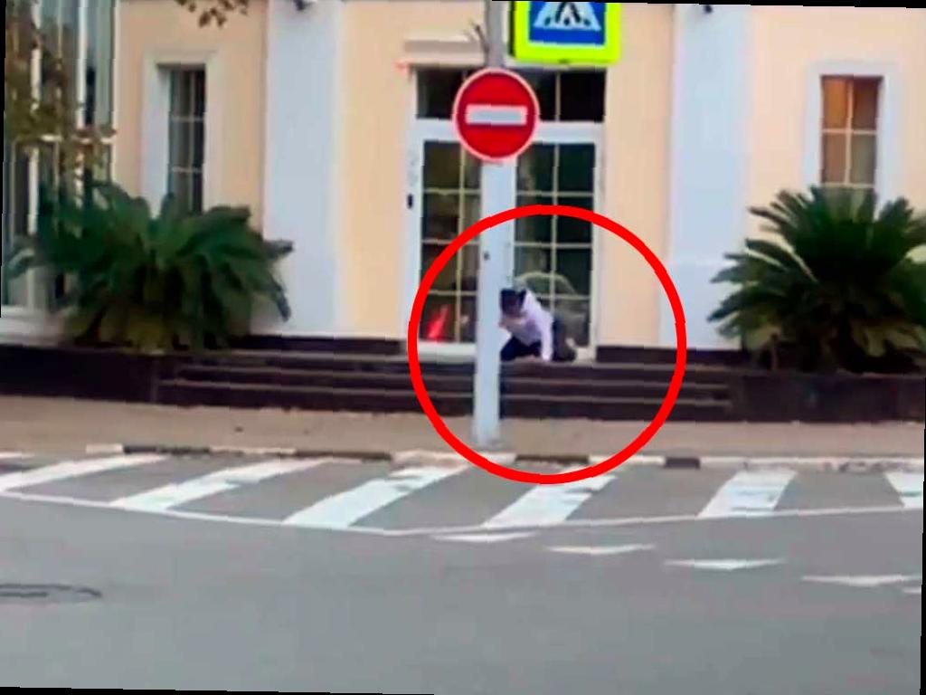 В Сочи водитель «под веществами» устроил представление на улице