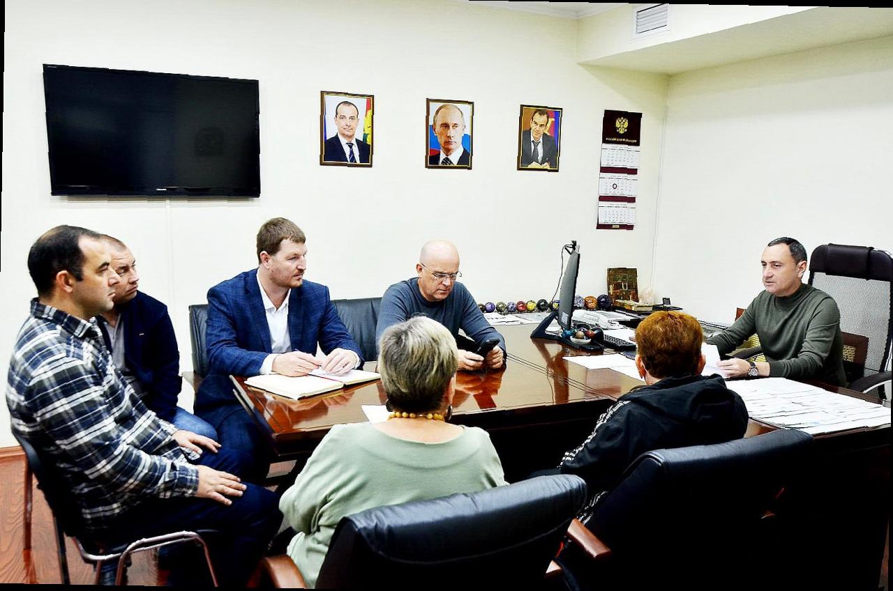 «Виктор Тепляков обсудил проблемы благоустройства в микрорайоне «Завокзальный»»