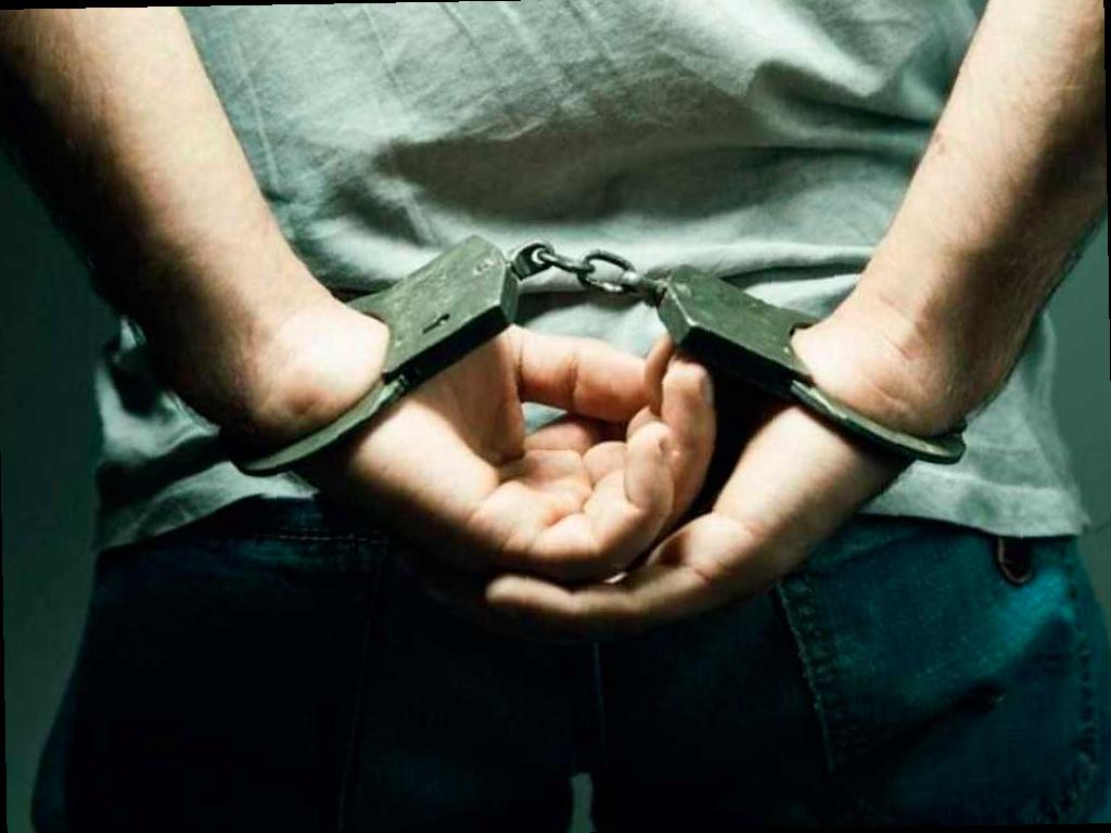 В Адлере приехавший рецидивист напал на женщину и украл её украшения