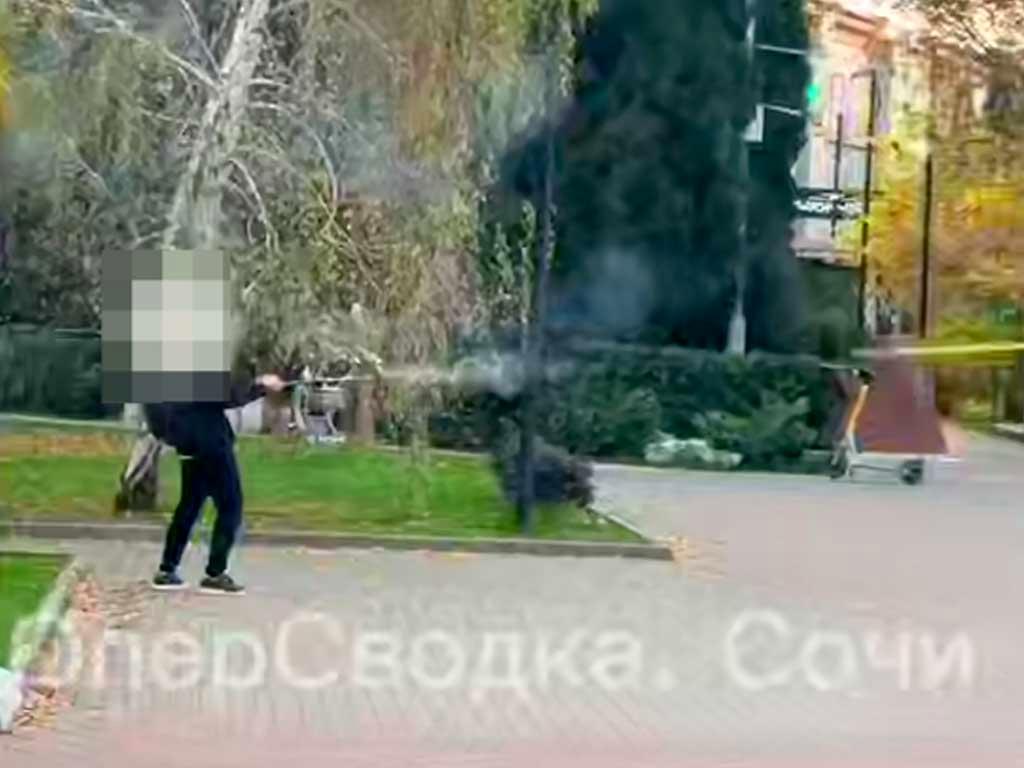 В Сочи юные нарушители осквернили воинский мемориал