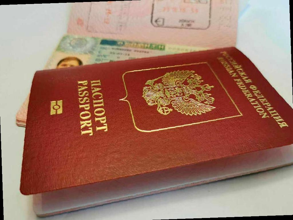 Россия временно приостановила выдачу паспортов на территории Абхазии