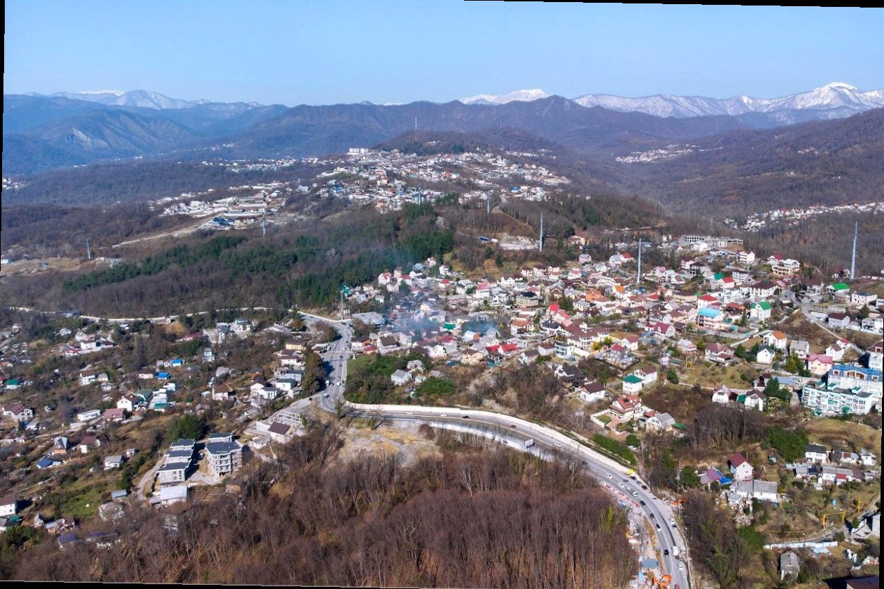 В двух микрорайонах Сочи сегодня временно отключат горячую воду и отоп
