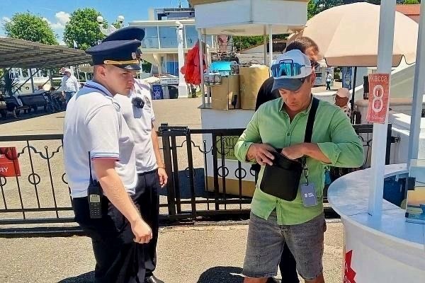 Штрафы за навязчивые услуги в Сочи составили 400 тысяч рублей