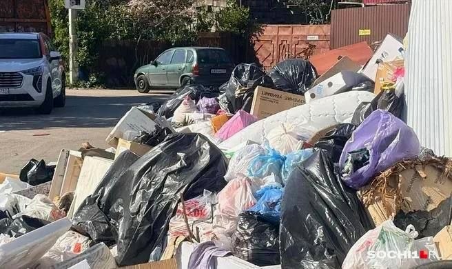 В Сочи задержали мужчину за выгрузку строительного мусора