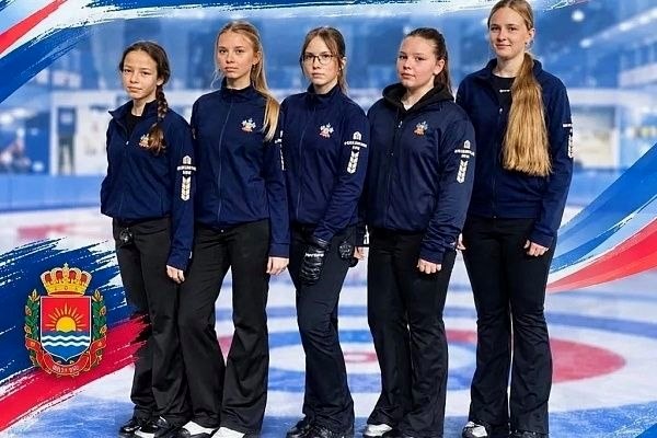 Сочинские керлингистки стали бронзовыми призёрами всероссийских соревнований в Сириусе