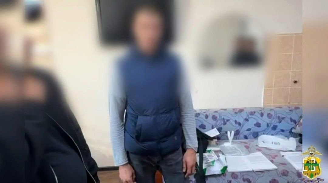 Задержание местного жителя в Сочи по подозрению в незаконном обороте сильнодействующих препаратов